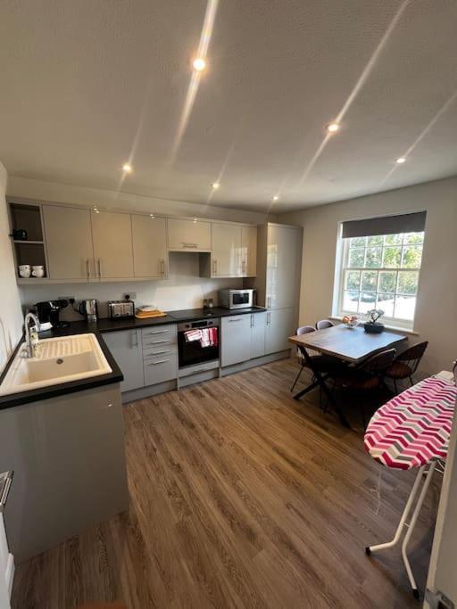 Lento Apartment Winchester Ngoại thất bức ảnh